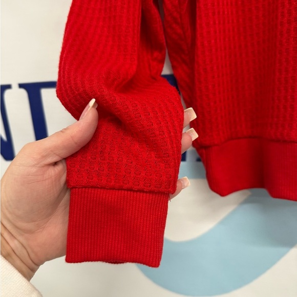 No Boundaries, girls light fabric, red, open back, long sleeve top. - Picture 5 of 6